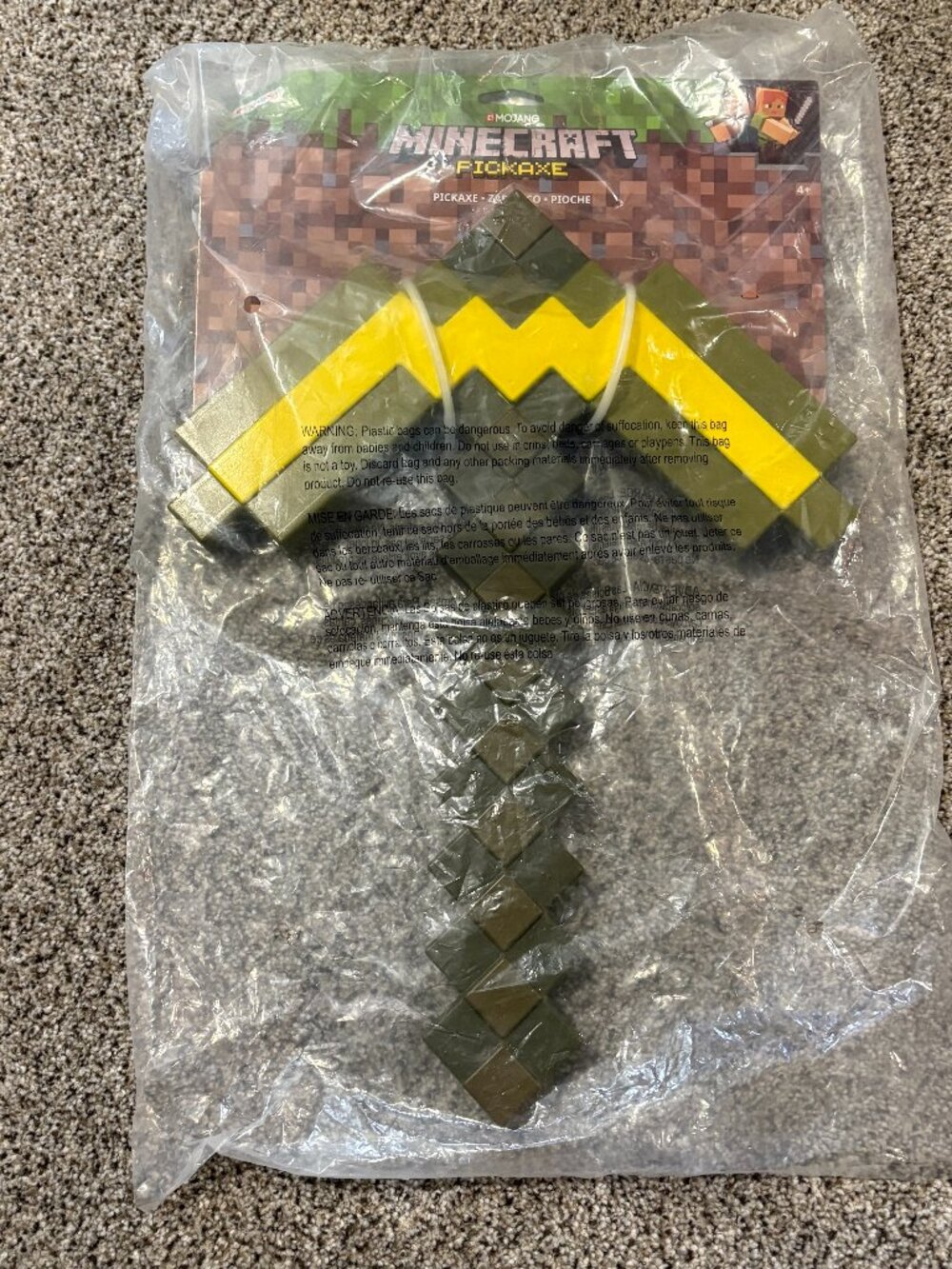 Minecraft Gold Pickaxe Role Play Toy Costume Accessory